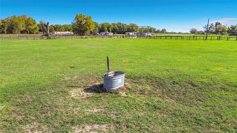 Tiny photo for 855 NE 107th Road, Oxford, FL 34484 (MLS # TB8486454)