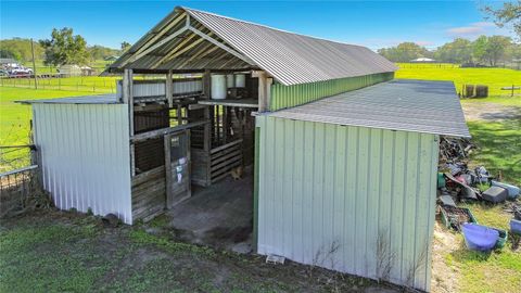 Tiny photo for 855 NE 107th Road, Oxford, FL 34484 (MLS # TB8486454)