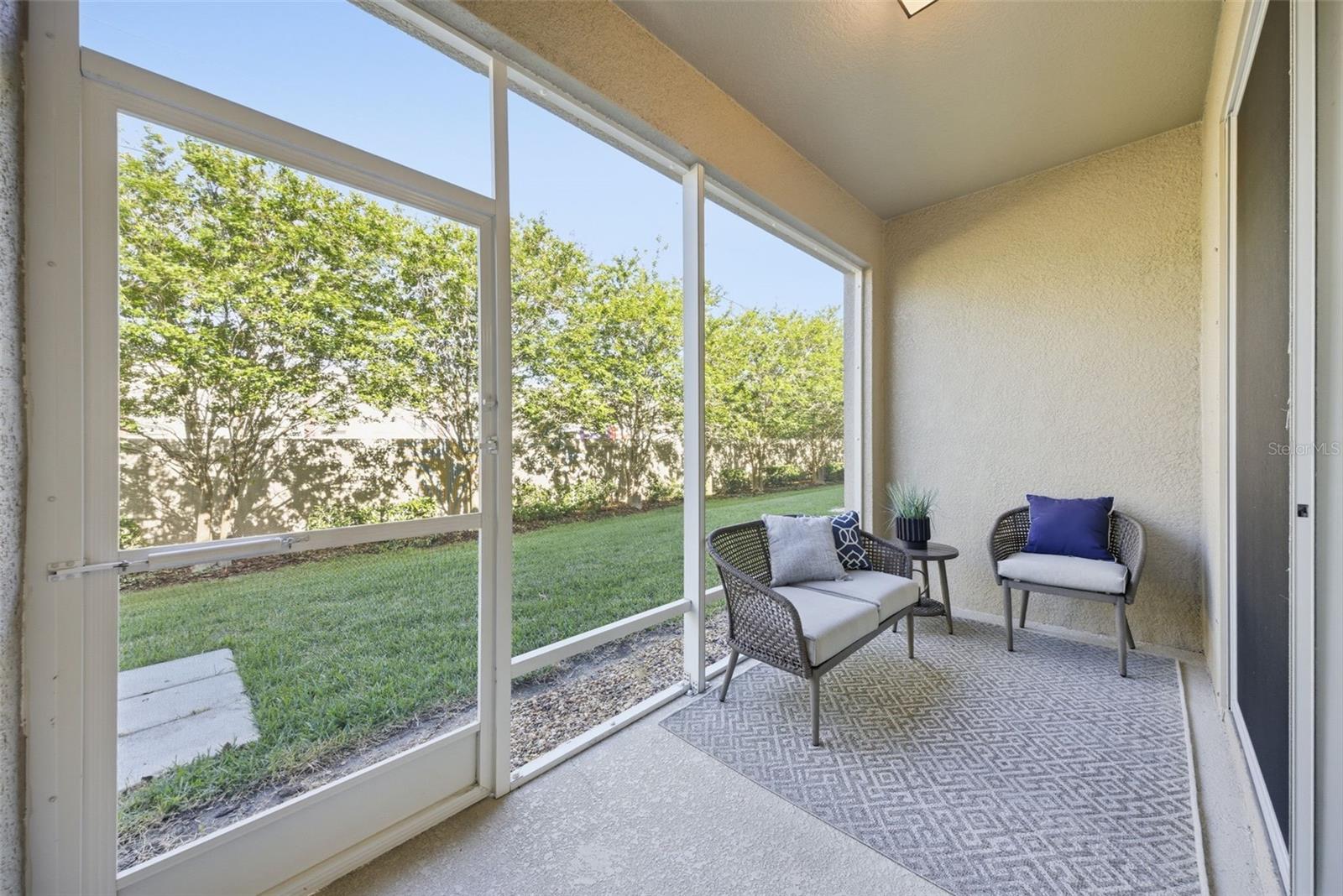 COLONNADE - Residential