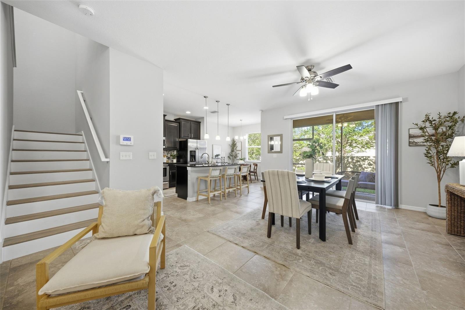 COLONNADE - Residential