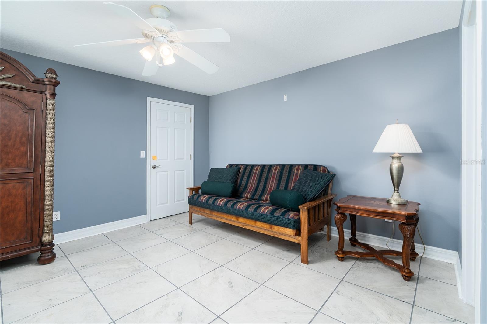 FAIRWAY CHASE CONDO PH 01-08 - Residential