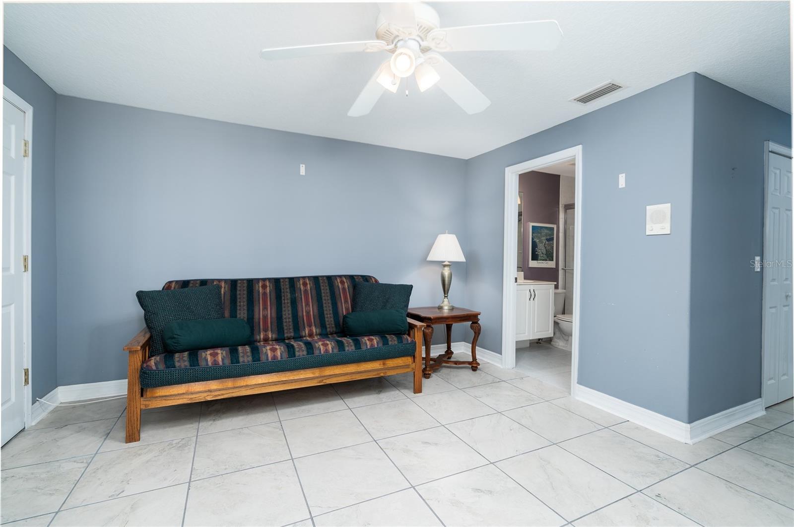 FAIRWAY CHASE CONDO PH 01-08 - Residential