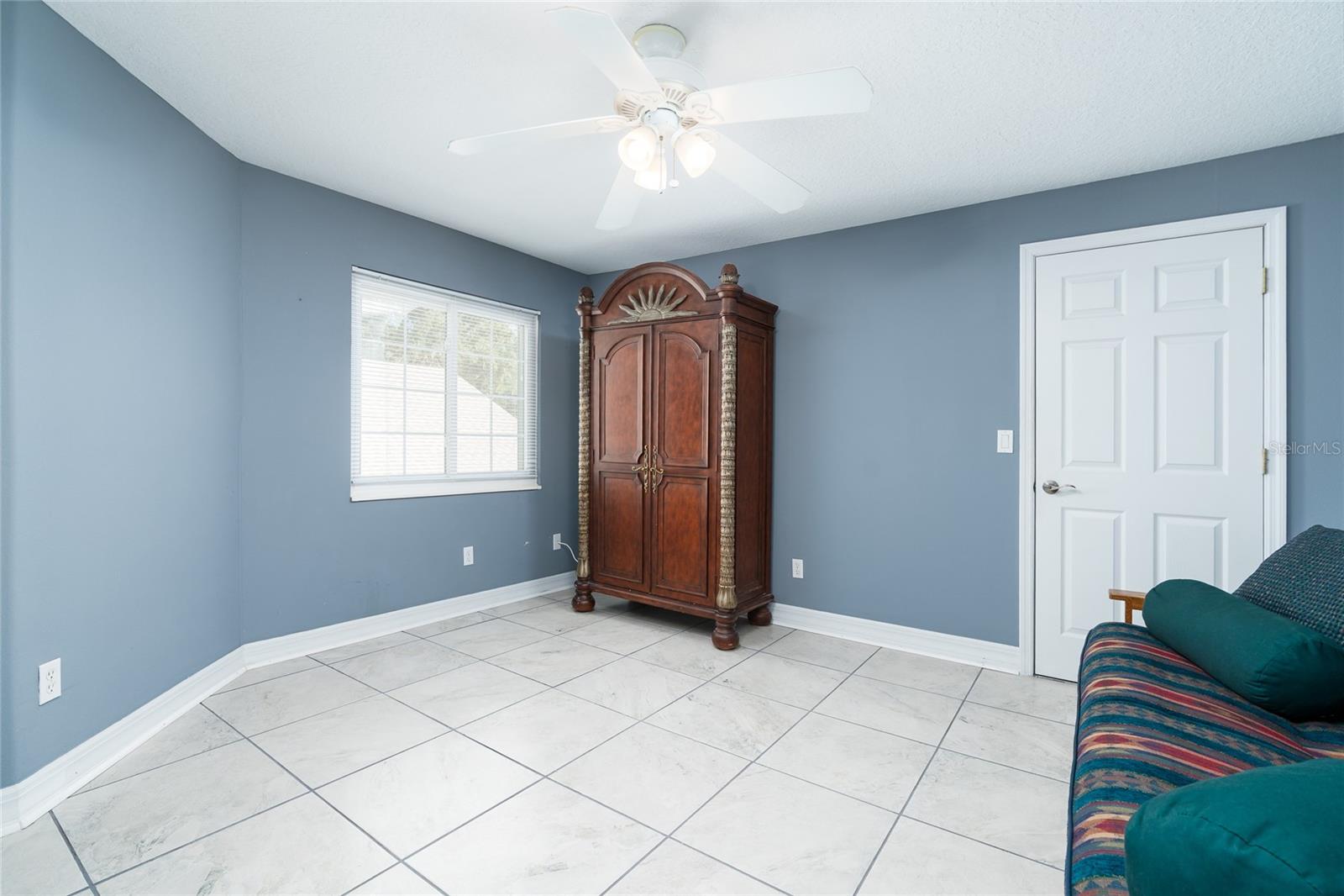 FAIRWAY CHASE CONDO PH 01-08 - Residential