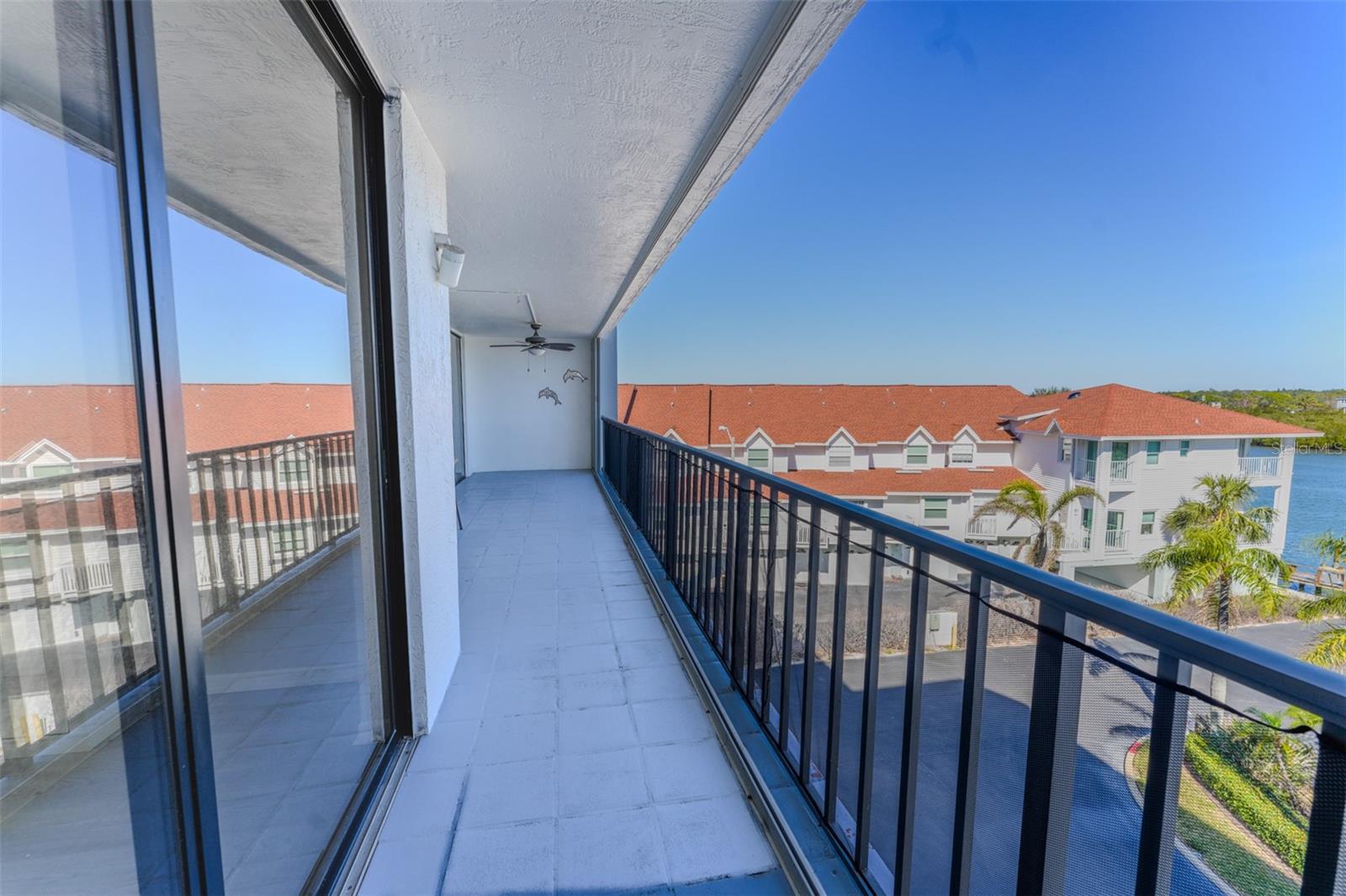 19111 VISTA BAY DRIVE 401