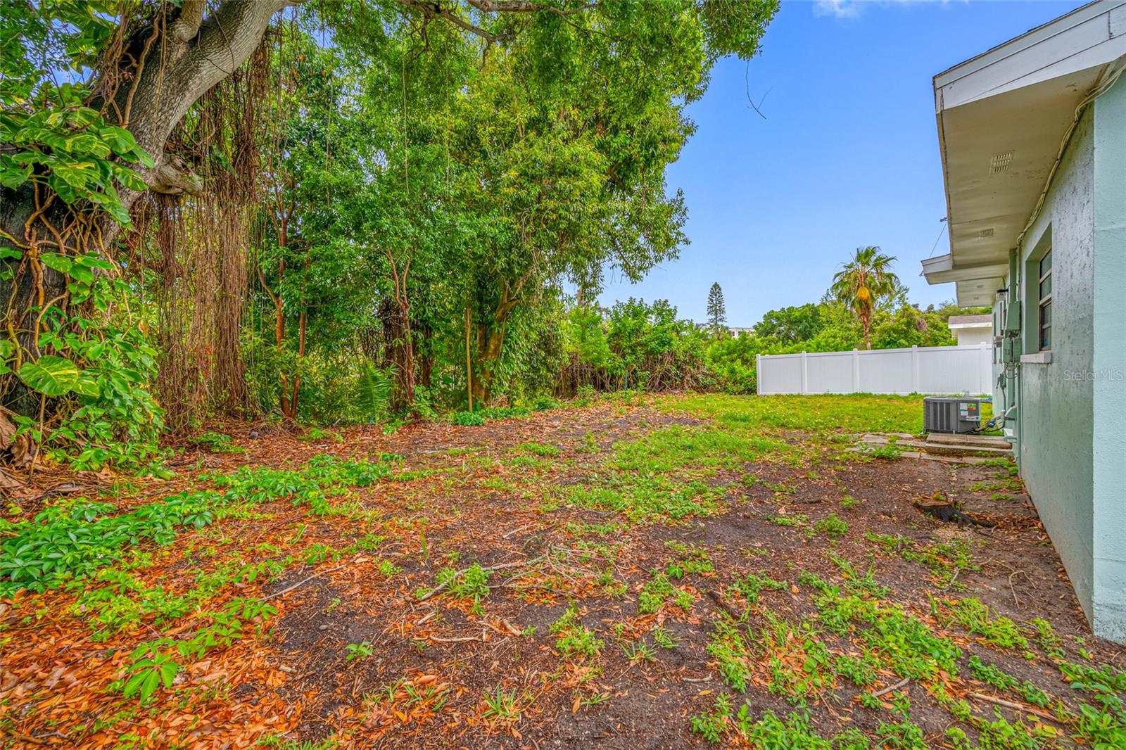 SHIRLEY MANOR SUB - Residential