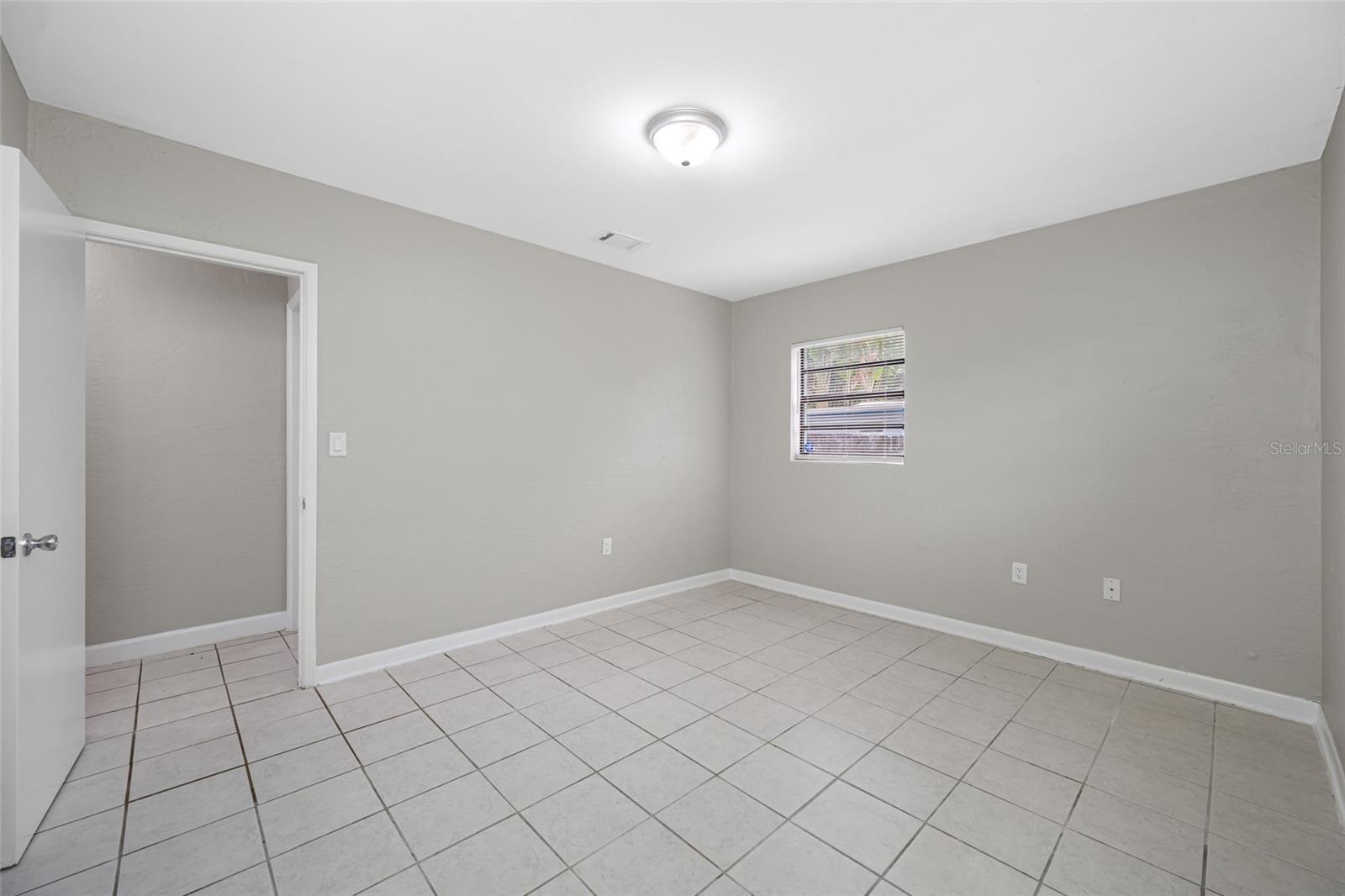 SHIRLEY MANOR SUB - Residential