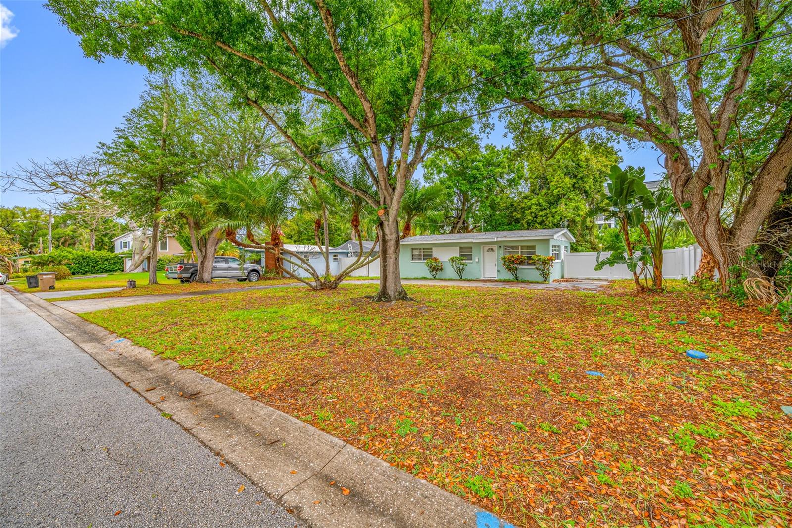 SHIRLEY MANOR SUB - Residential