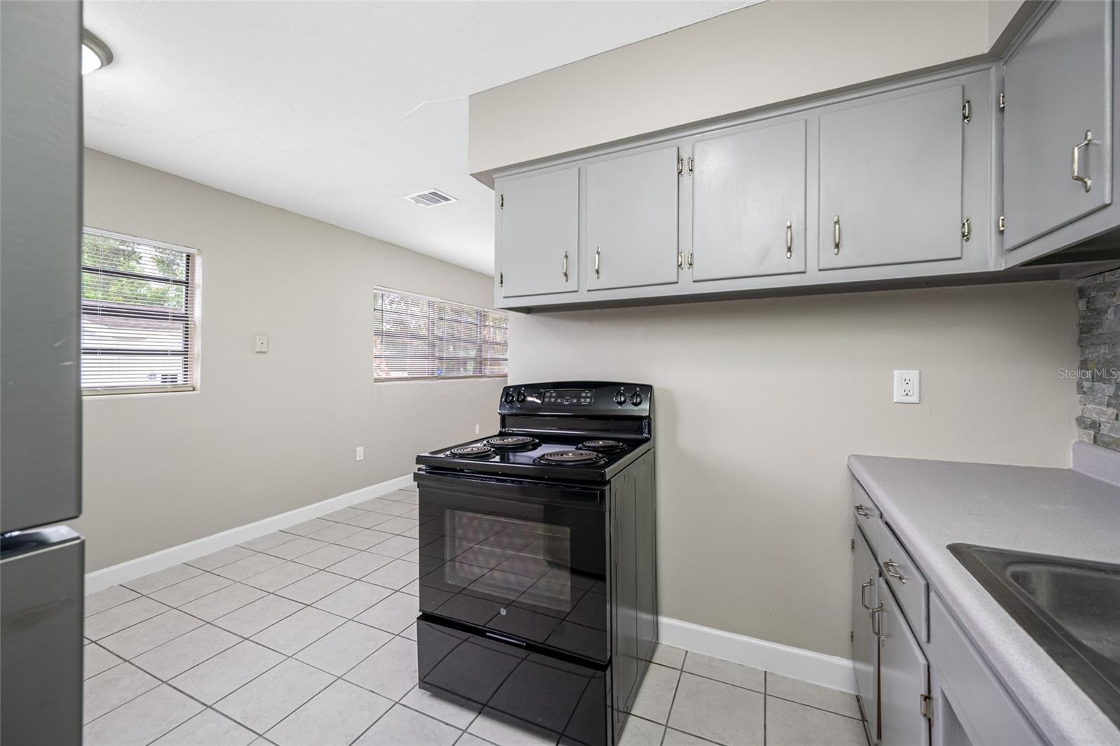 SHIRLEY MANOR SUB - Residential