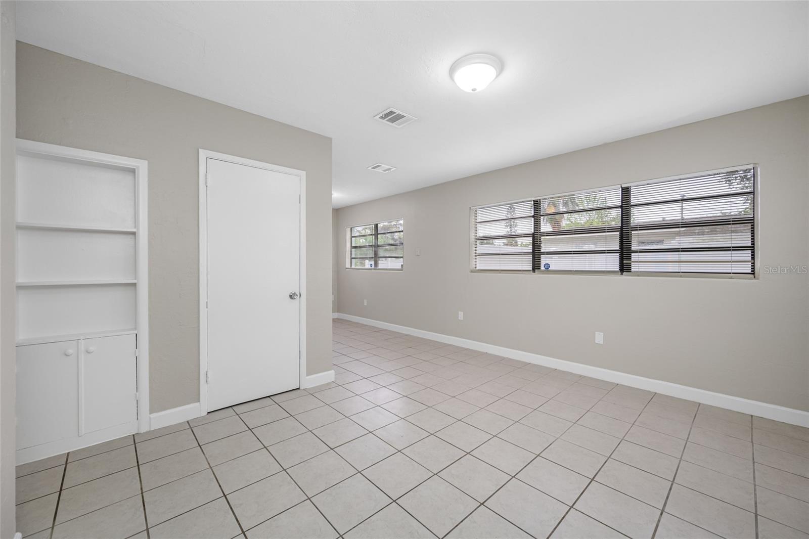 SHIRLEY MANOR SUB - Residential