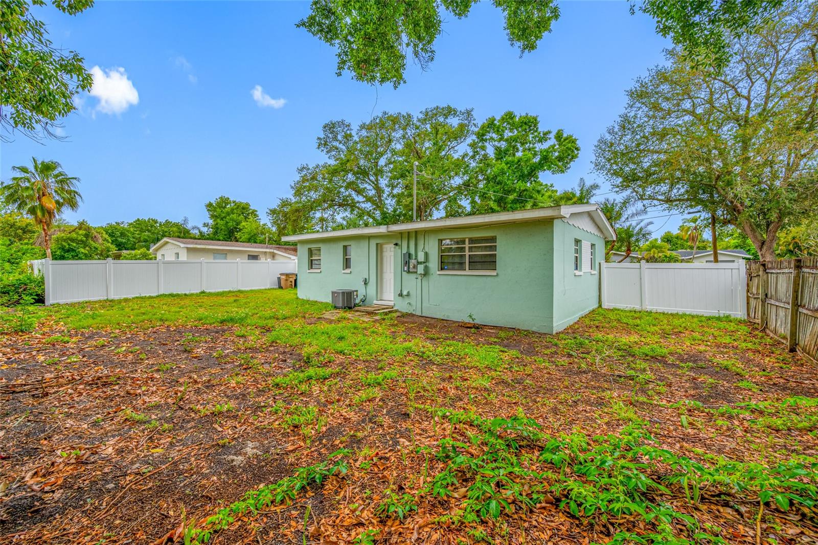 SHIRLEY MANOR SUB - Residential