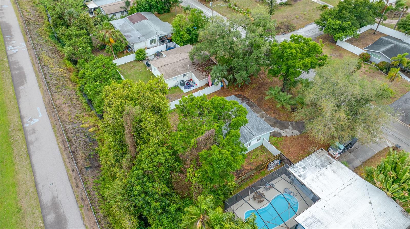 SHIRLEY MANOR SUB - Residential