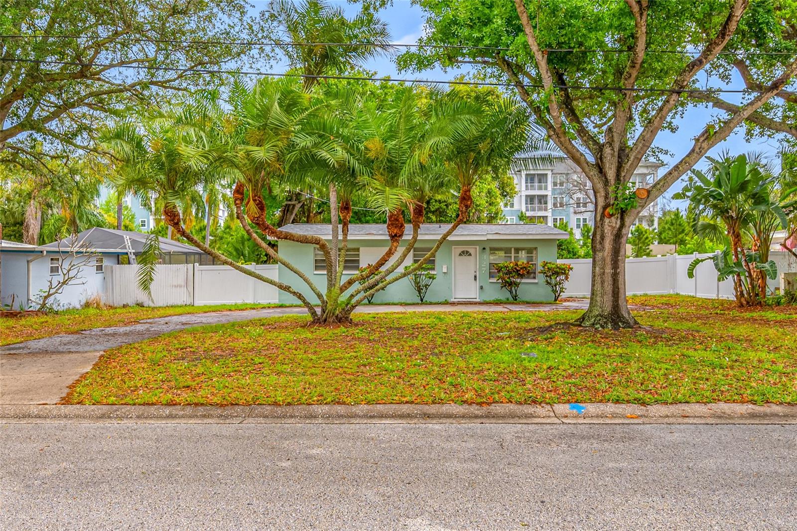 SHIRLEY MANOR SUB - Residential