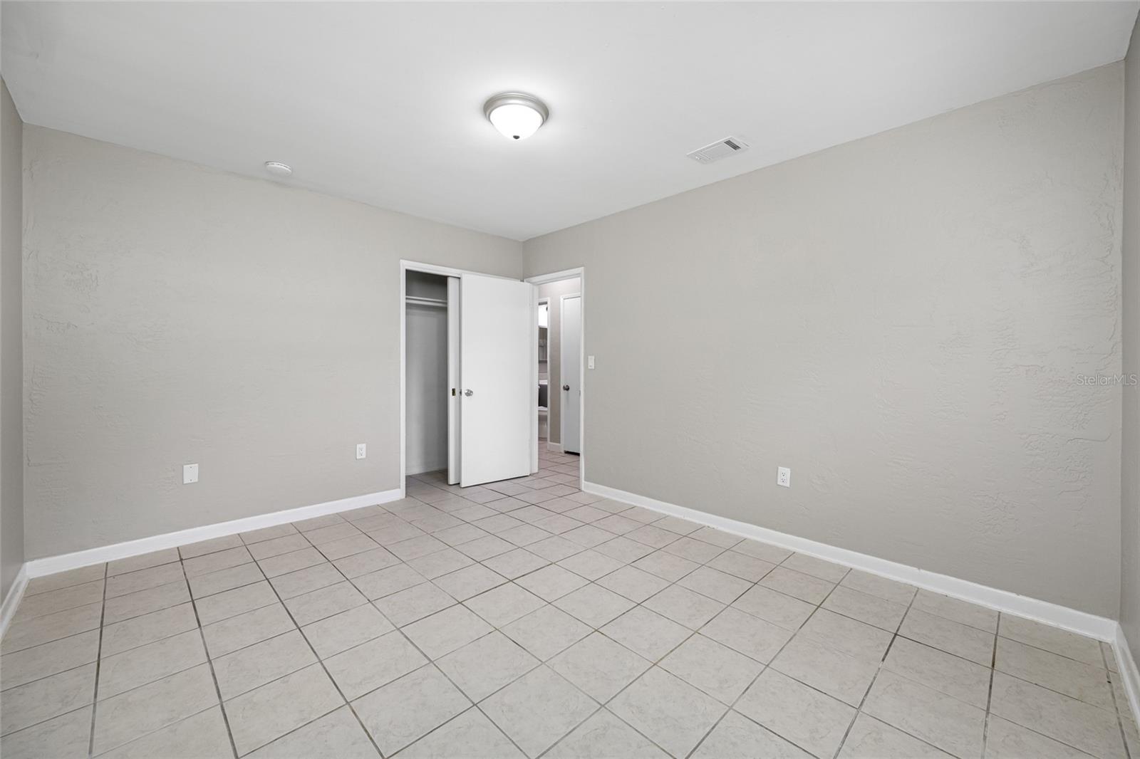 SHIRLEY MANOR SUB - Residential