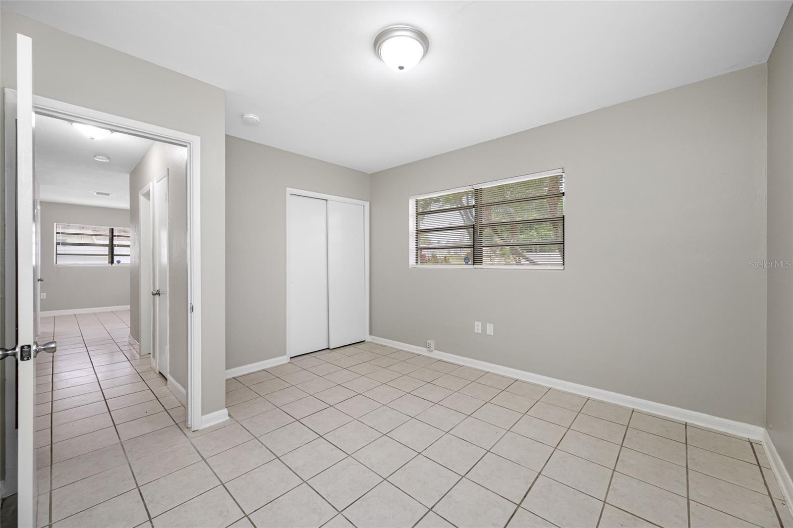 SHIRLEY MANOR SUB - Residential