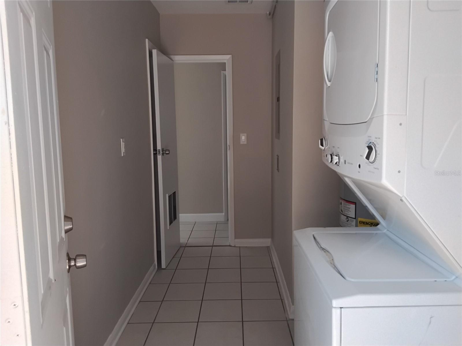 SHIRLEY MANOR SUB - Residential