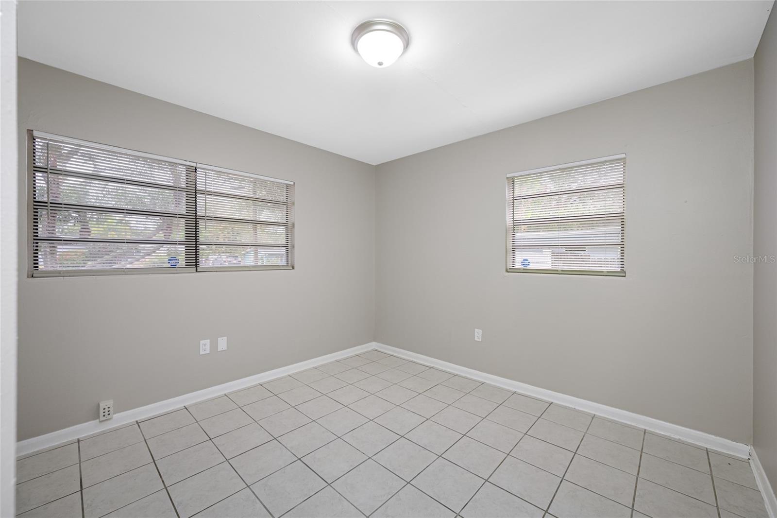 SHIRLEY MANOR SUB - Residential