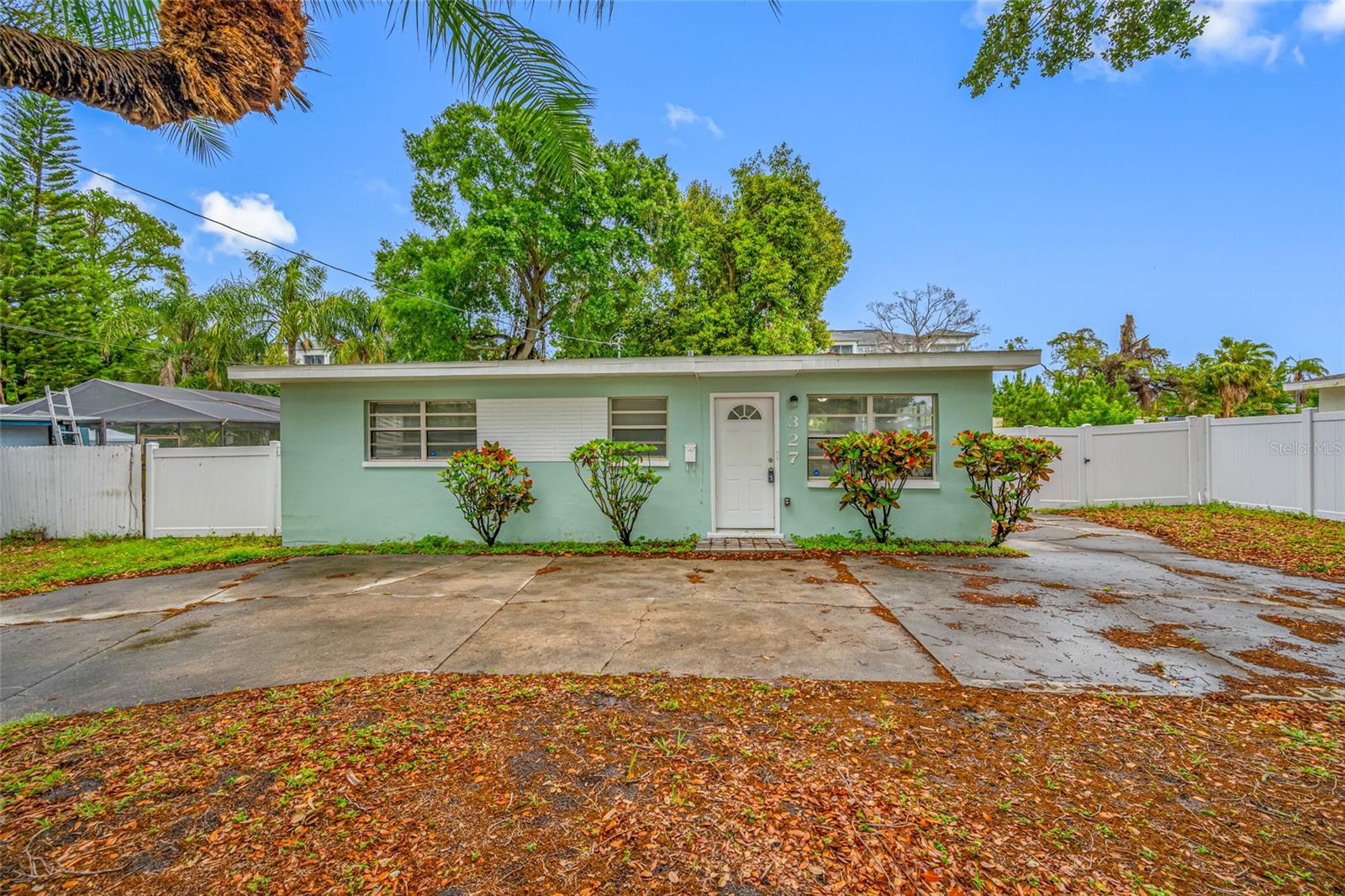 SHIRLEY MANOR SUB - Residential