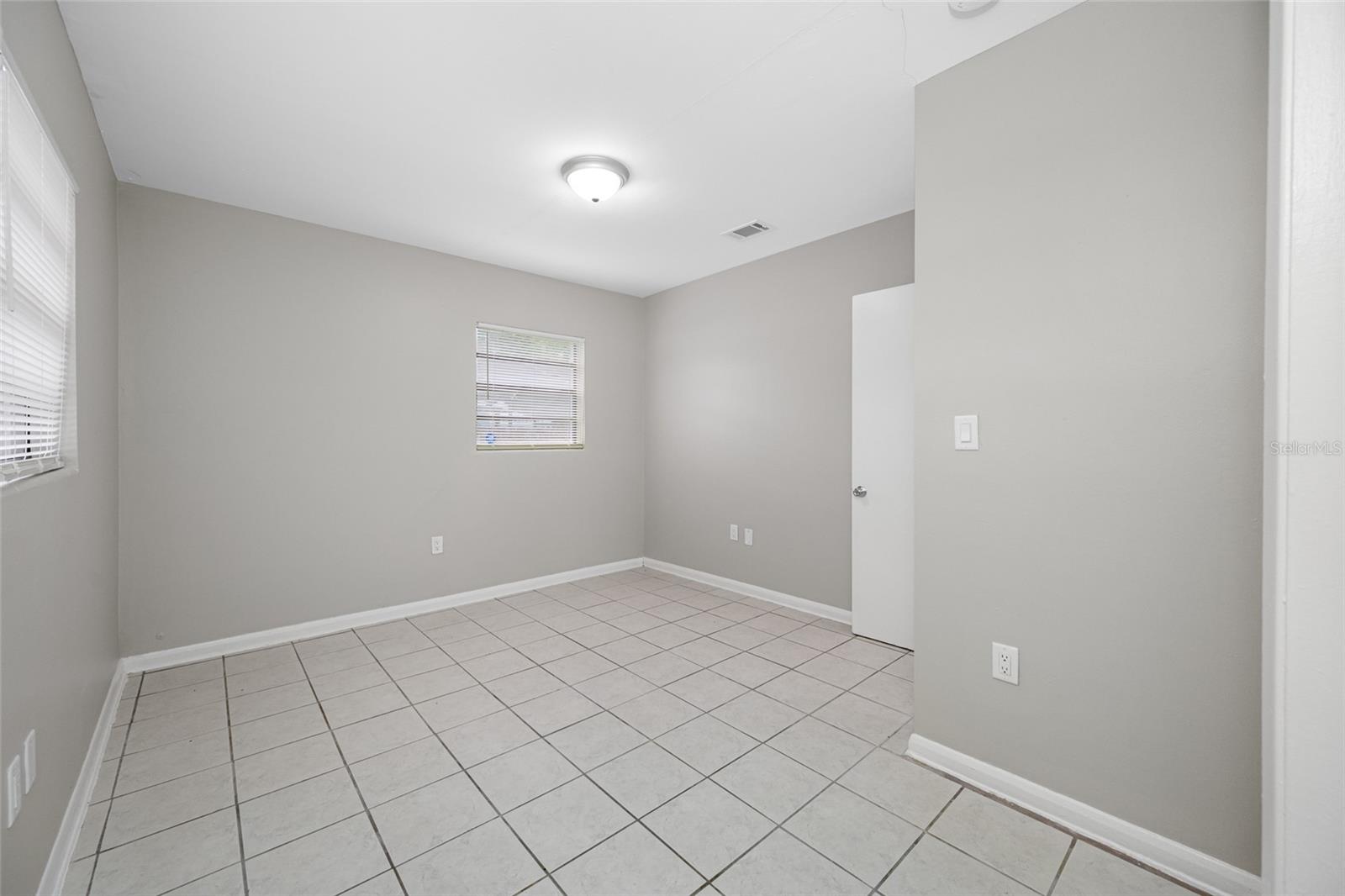 SHIRLEY MANOR SUB - Residential