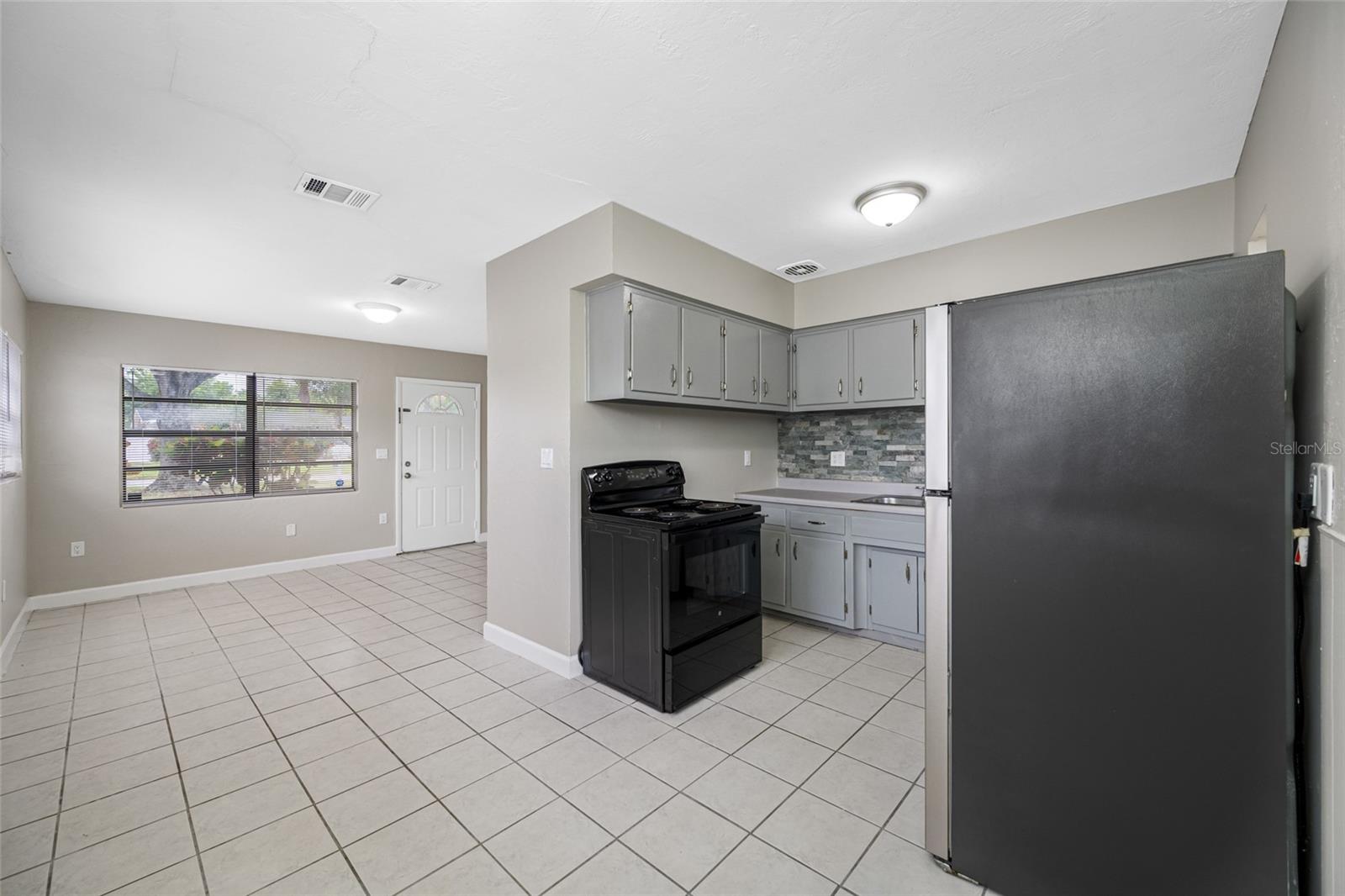 SHIRLEY MANOR SUB - Residential