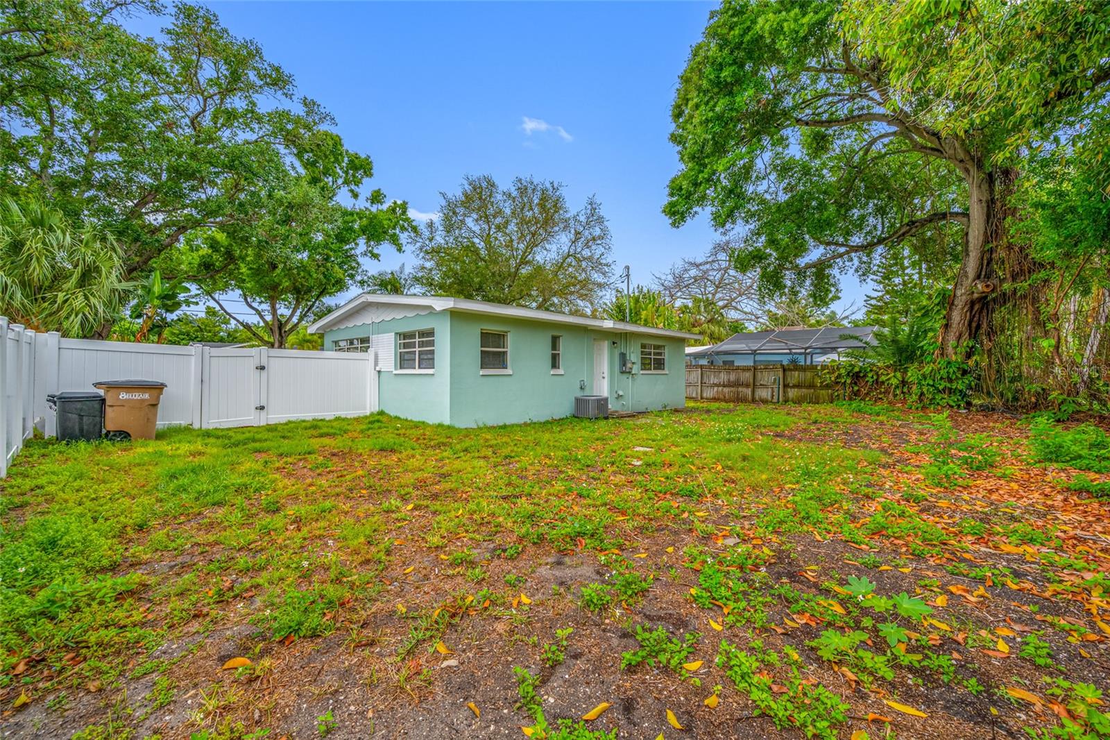 SHIRLEY MANOR SUB - Residential