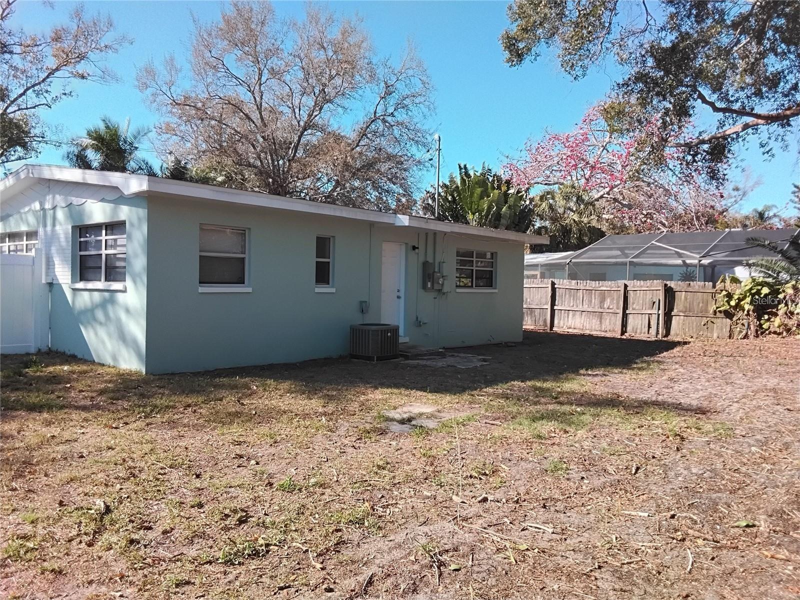 SHIRLEY MANOR SUB - Residential