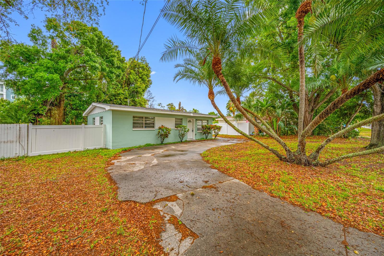 SHIRLEY MANOR SUB - Residential