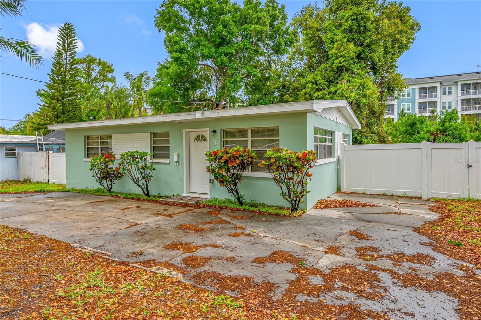 SHIRLEY MANOR SUB - Residential