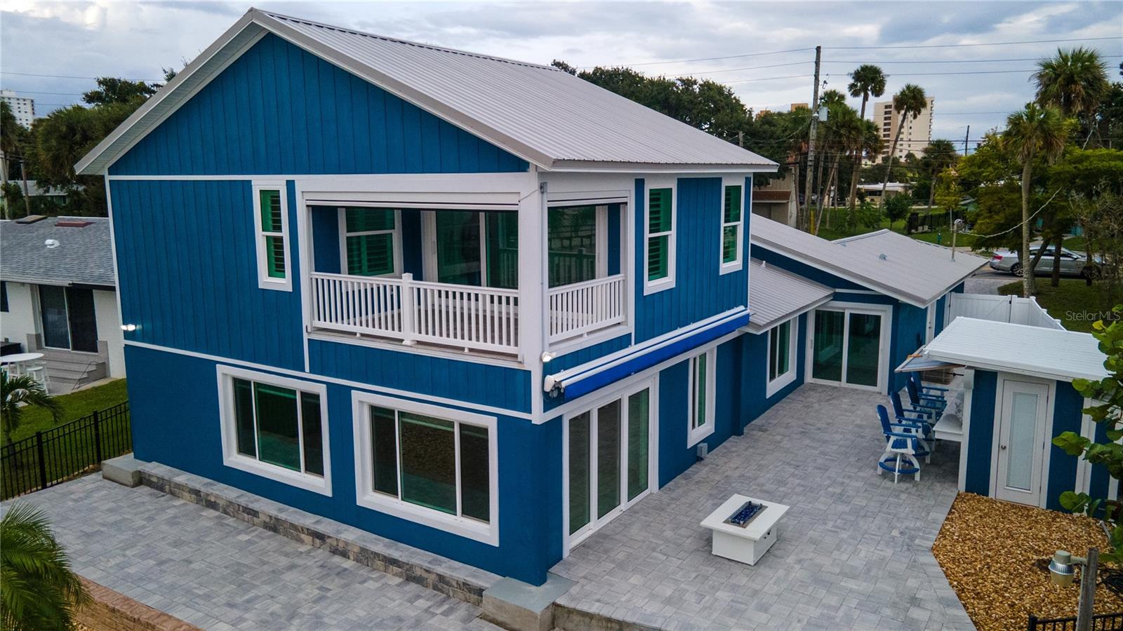 DOUGLAS NORTH ORITA - Residential