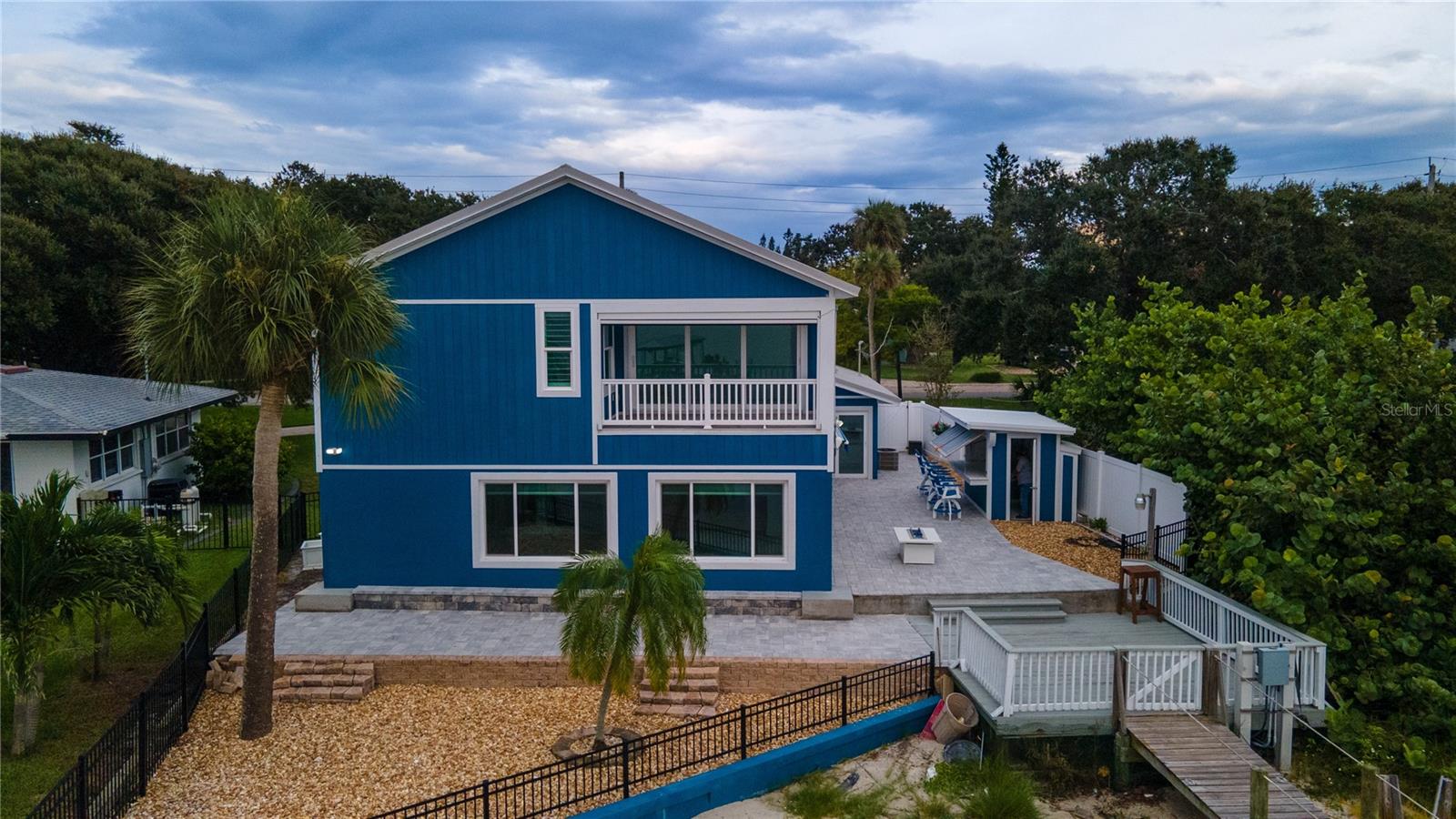 DOUGLAS NORTH ORITA - Residential