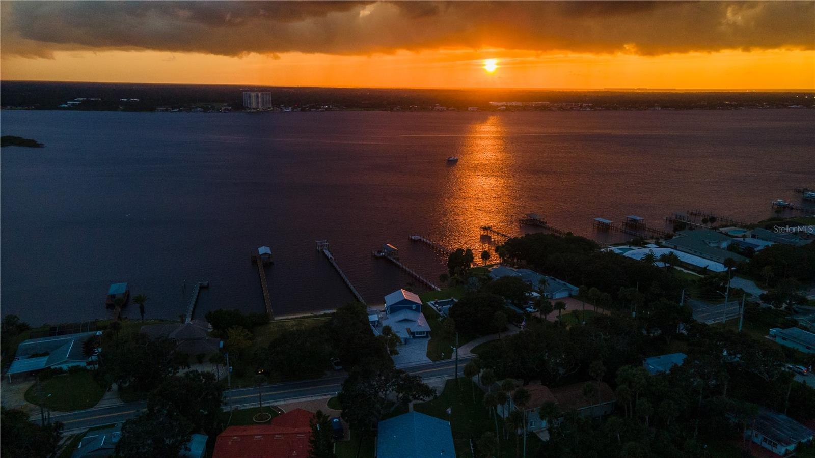 DOUGLAS NORTH ORITA - Residential