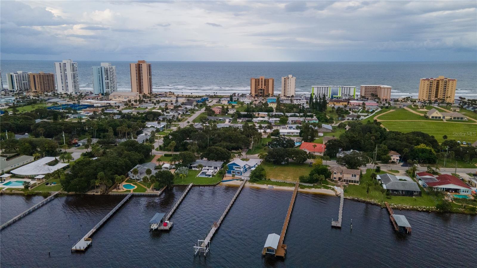 DOUGLAS NORTH ORITA - Residential