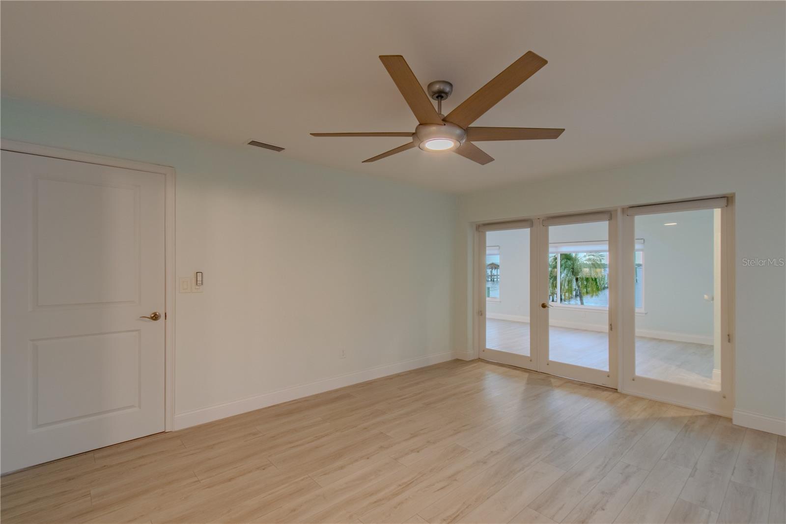 DOUGLAS NORTH ORITA - Residential