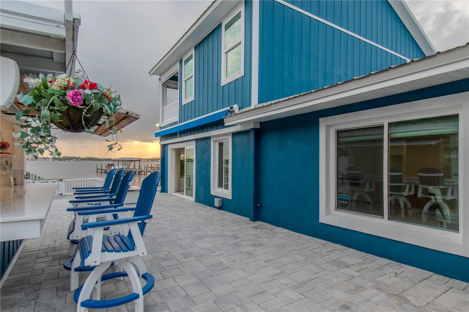 DOUGLAS NORTH ORITA - Residential