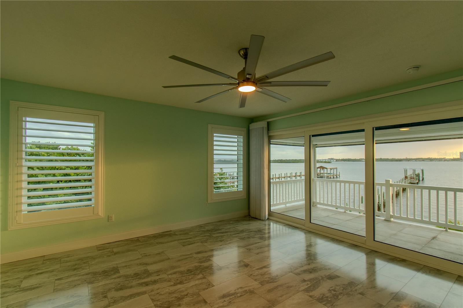 DOUGLAS NORTH ORITA - Residential