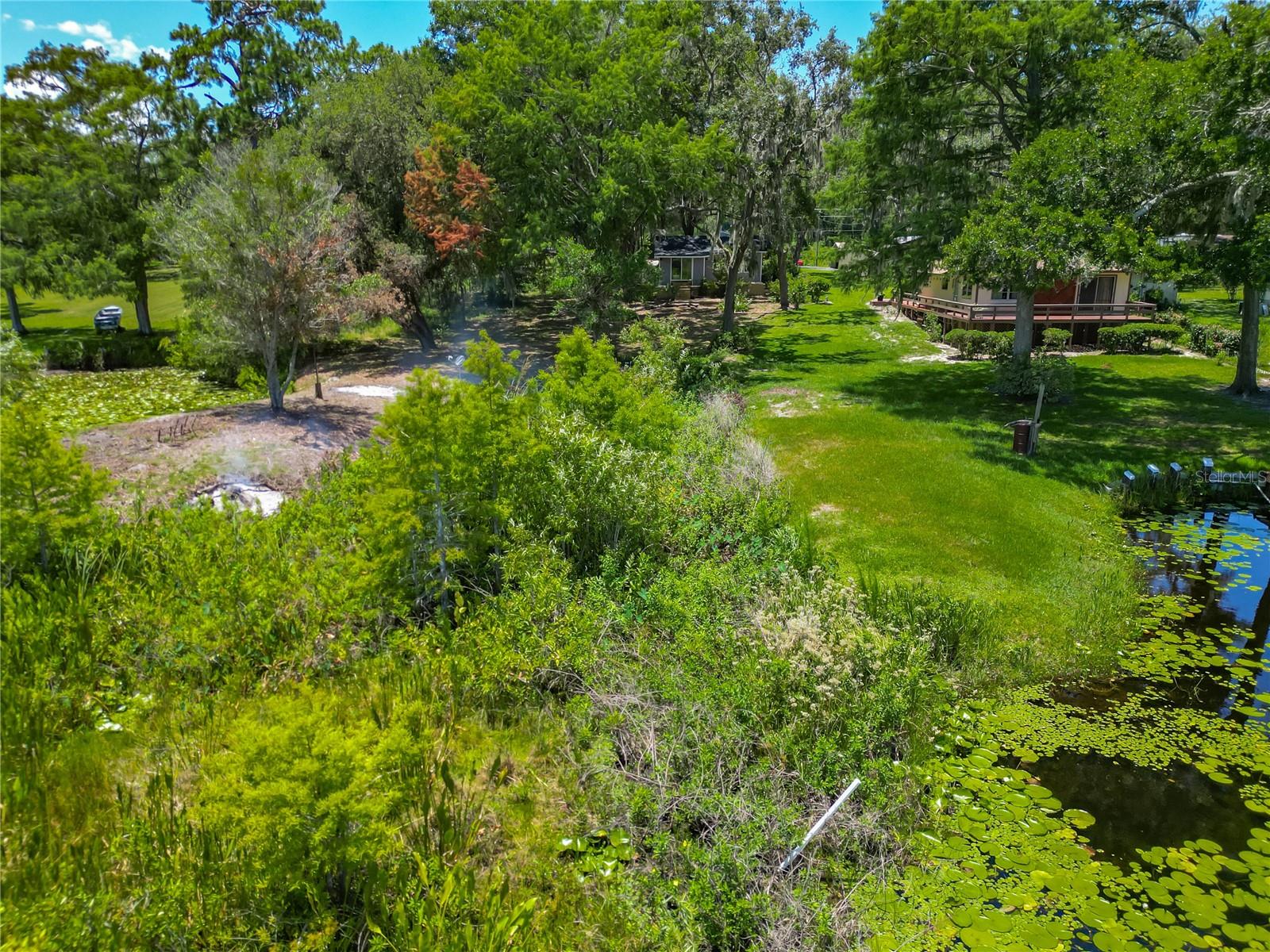 LAKE SHORE - Residential