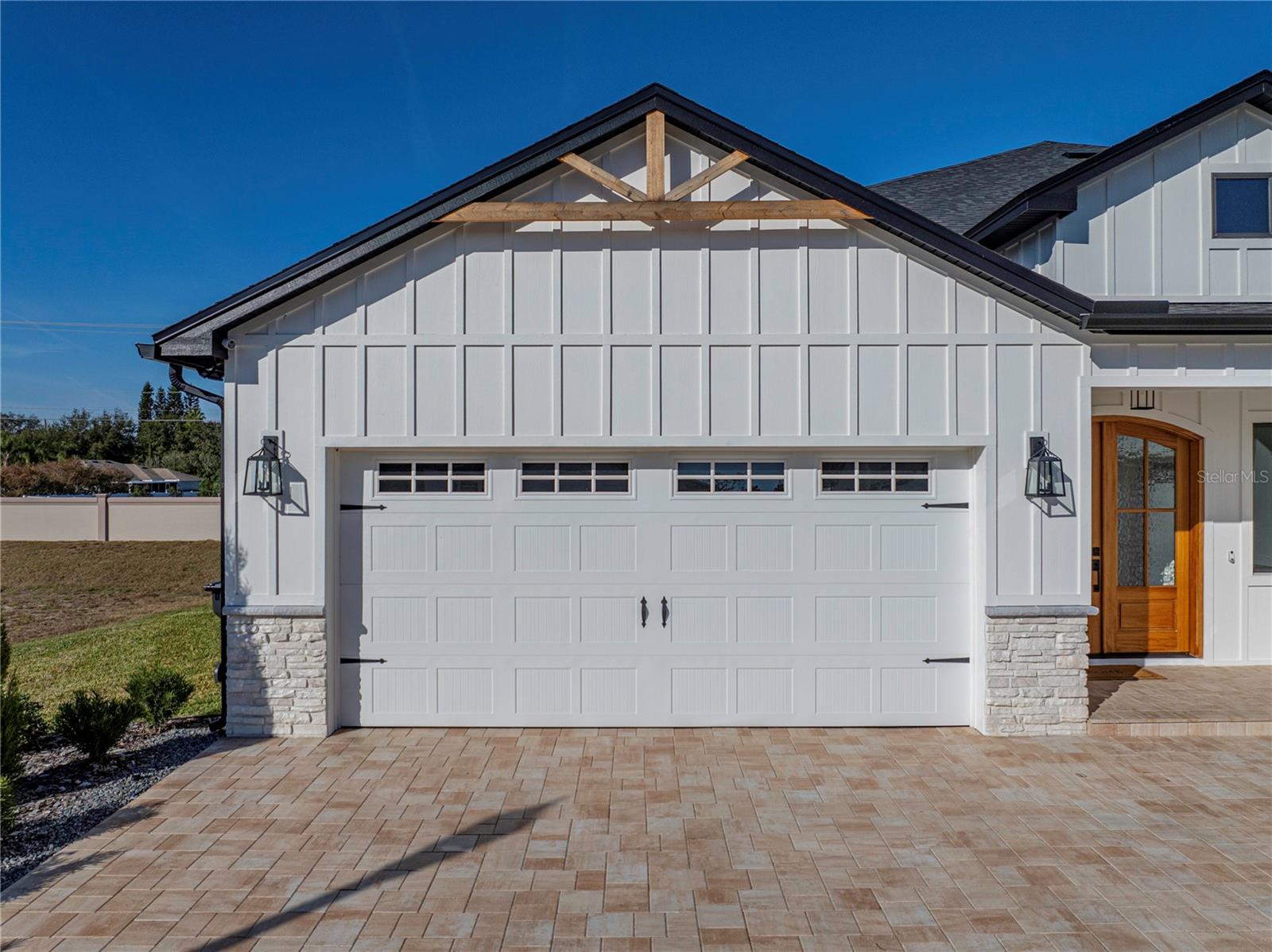 2728 SUNRISE LANDING LANE