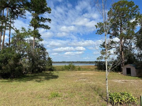 A home in DUNNELLON