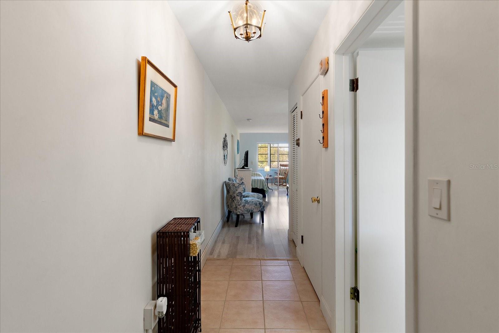 100 GLENNES LANE 207