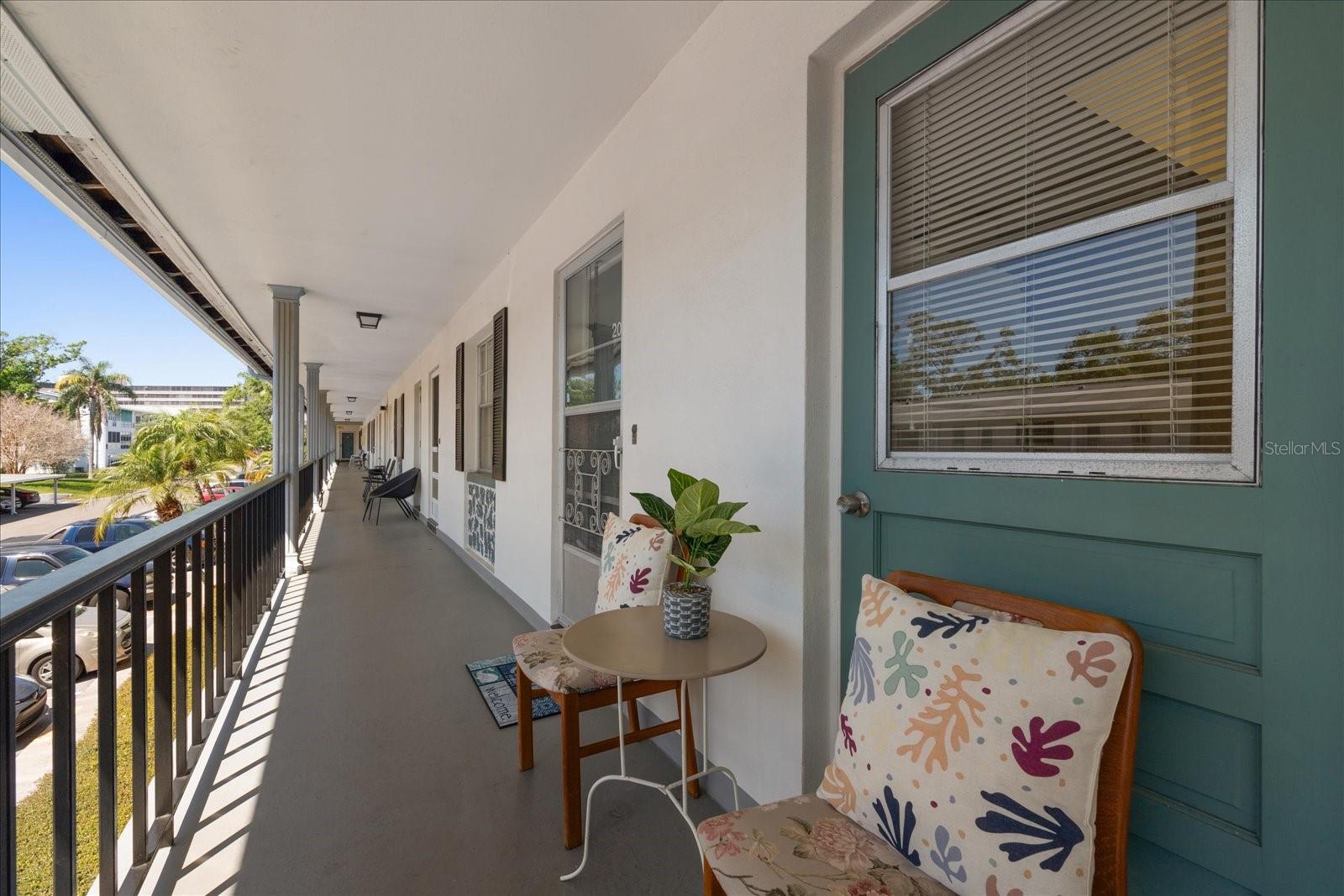 100 GLENNES LANE 207