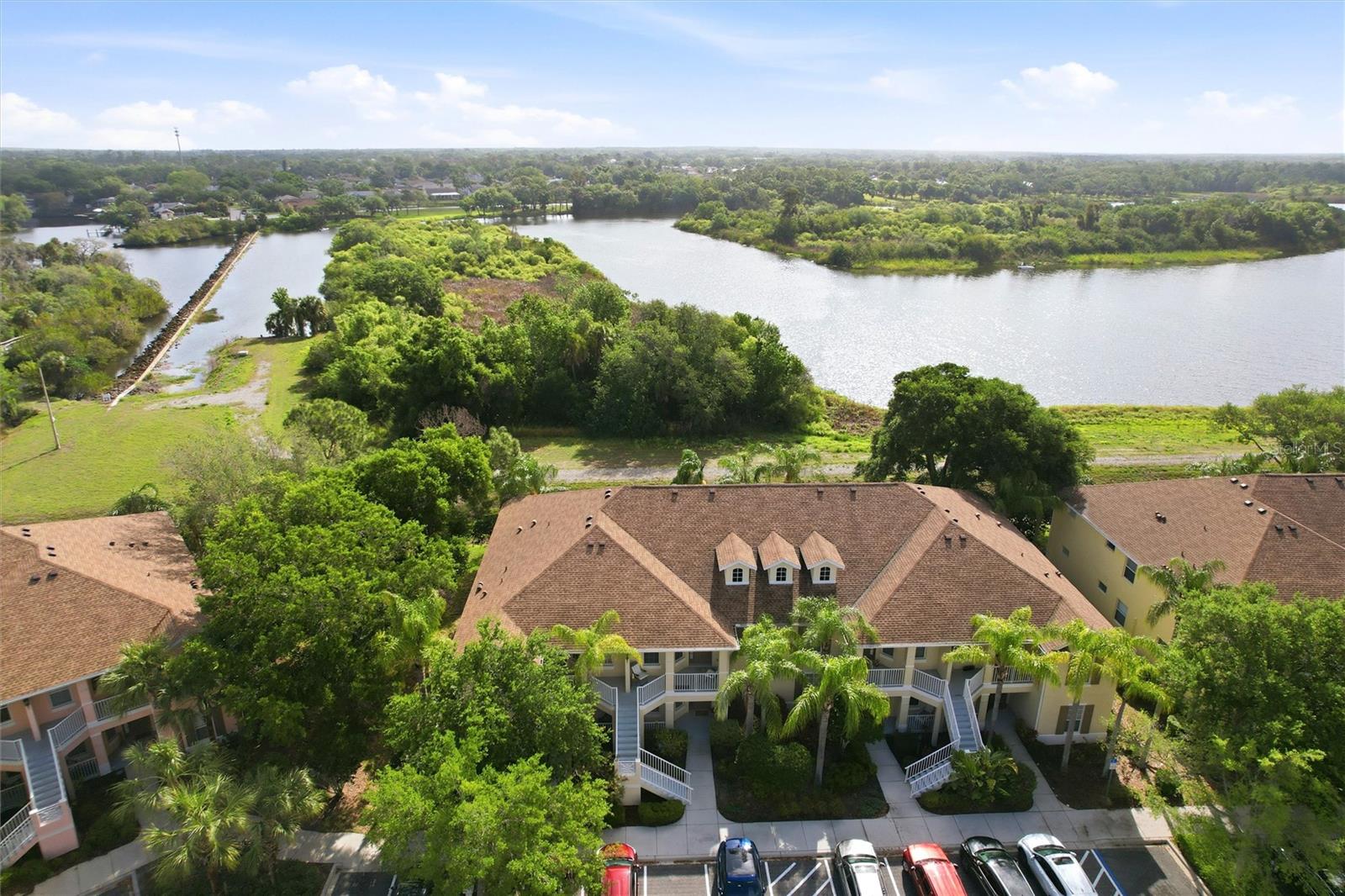 HARBORAGE ON BRADEN RIVER IV PH I - Residential