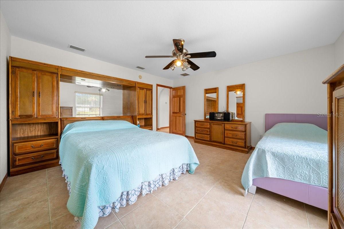 NON-SUBDIVISION - Residential