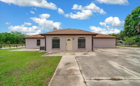 Tiny photo for 5085 SE 38th Street, Ocala, FL 34480 (MLS # OM722694)