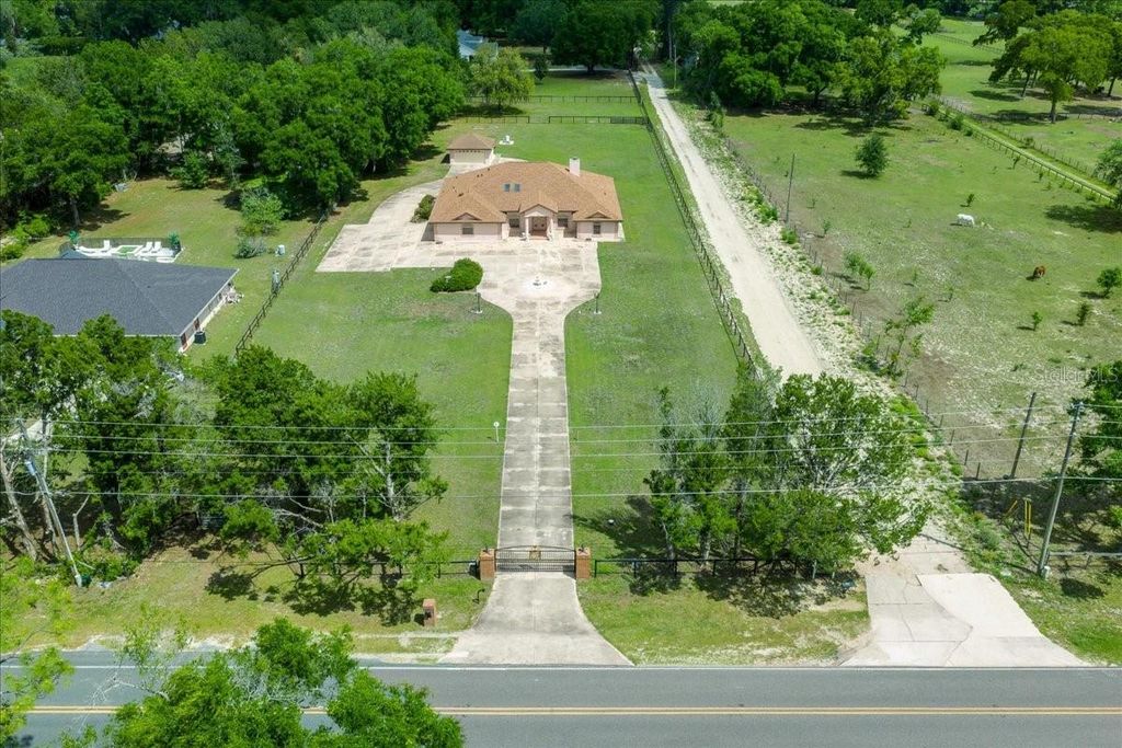 Photo of 5085 SE 38th Street, Ocala, FL 34480 (MLS # OM722694)