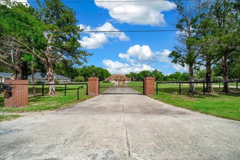 Tiny photo for 5085 SE 38th Street, Ocala, FL 34480 (MLS # OM722694)