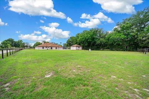 Tiny photo for 5085 SE 38th Street, Ocala, FL 34480 (MLS # OM722694)