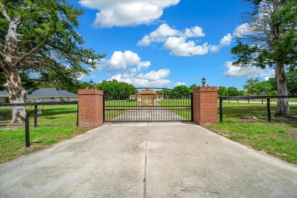 NON-SUBDIVISION - Residential