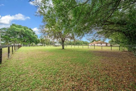 Tiny photo for 5085 SE 38th Street, Ocala, FL 34480 (MLS # OM722694)
