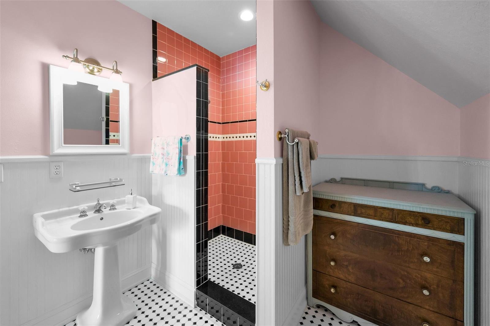 CONEY ISLAND - Residential