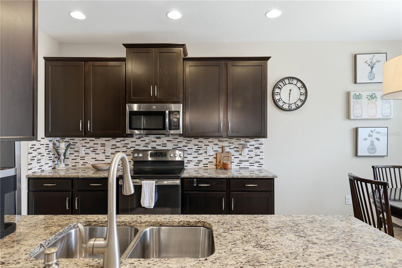PALMER OAKS - Residential
