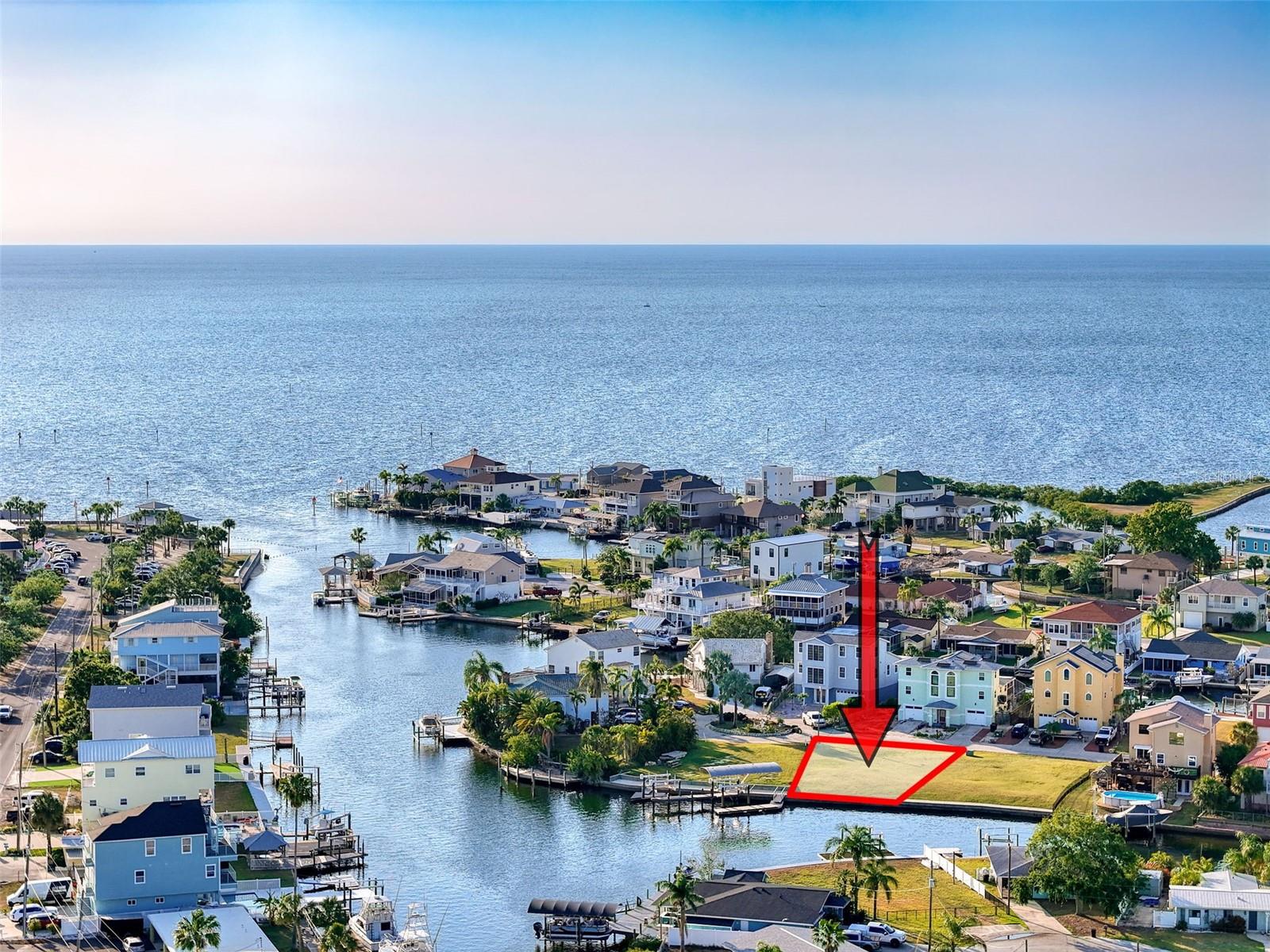 HUDSON BEACH ESTATES - Land